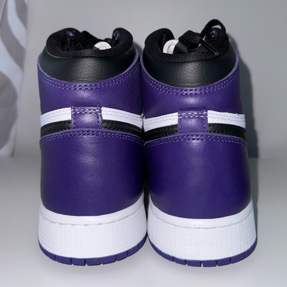 Jordan 1 Retro High Court Purple - Picture 5 of 5